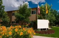 Boulder Twin Lakes Inn