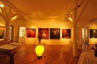 In Town Loft Apartment in 19th C Stone Wireworks Factory (2000+ sq ft) - 4-Star