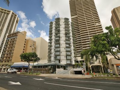 Waikiki Circle Hotel by Castle