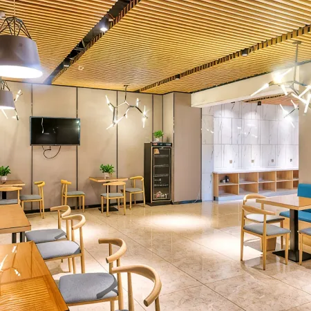 Jingman Qingshe Hotel