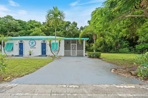 Charming and Cozy ,2/2 in Key Largo,Where Island Vibes and Adventures Await You.