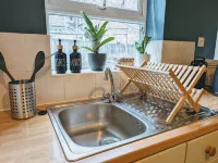 Cosy Peacehaven. Free on Site Parking! Pet Friendly! - Condos
