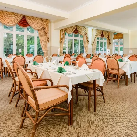 The Grove Hotel