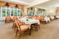 The Grove Hotel