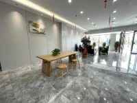 Xihua Camphor Tree Elegant Residence Hotel