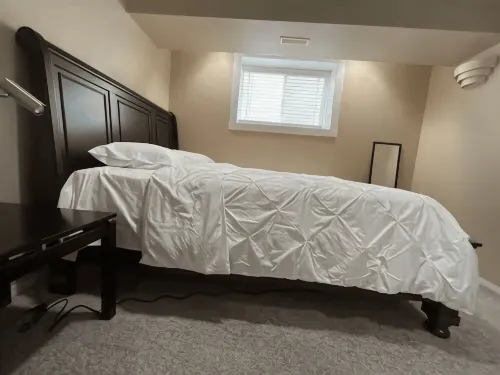 Family Friendly Basement Suite near to Spruce Meadows