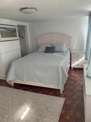 Lovely 2 Bedroom Unit in Long Branch, close to the beach, and NJ Transit.