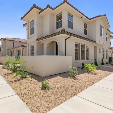 2 MASTER BEDROOMS! 4 Bed 4 Bath Townhome
