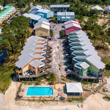 Gulf view 2 Bedroom, 2.5 Bath condo on beautiful Dauphin Island.