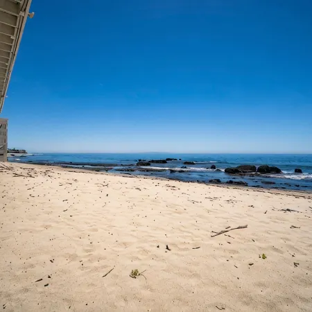 Malibu Road Ocean Front House Direct Beach Access