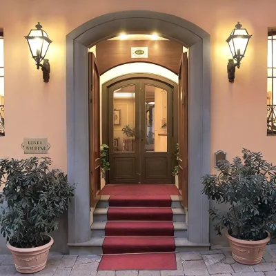 Hotel Touring Hotels near Basilica di San Petronio