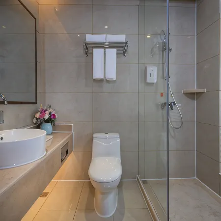 Vienna Hotel (Yichun High-speed Railway Station Wanda)
