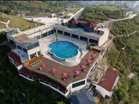 CLIFF HOT SPRING HOTEL Hotels in Sinan County