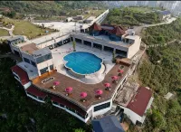 CLIFF HOT SPRING HOTEL
