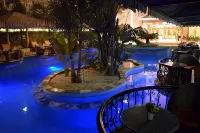 Best Western Plus Paramount Hotel