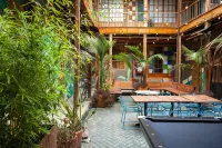 Delgadillo Hotel By Socialtel - bars