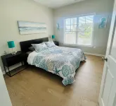 Charming Waterfront 3-bedroom house in Piney Point - balcony
