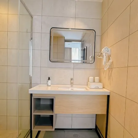 Yushu Yiran Home Hotel