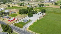 Pet-Friendly Home and Farm Style Experience