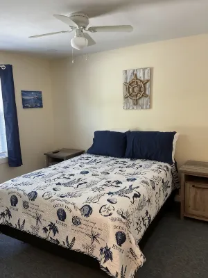 2 BR 1 Bath w/Full Kitchen Large Apartment in enjoyable Ellsworth with AC, WiFi