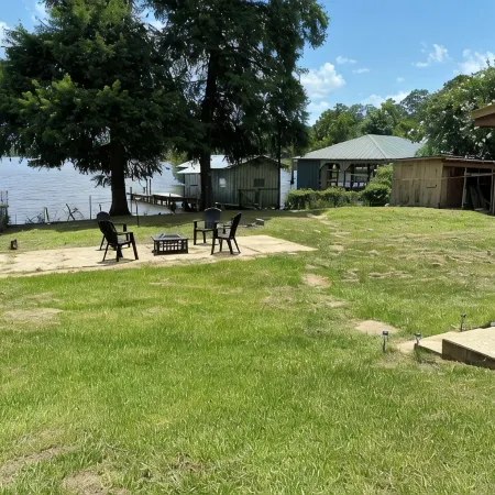 Lakefront 3-bedroom house located on Lake Darbonne.