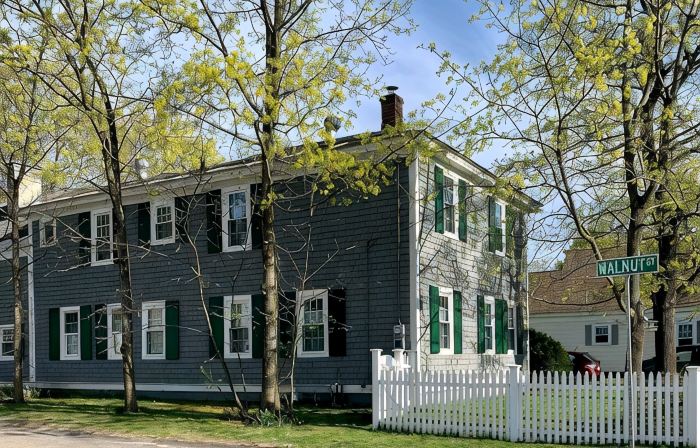 Charming 4-bedroom Colonial in lovely Keene with WiFi, AC