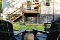 Charming 3 bedroom home minutes from NRG featuring a fire pit/outdoor games - Boutique