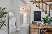 Wichita Getaway • Popcorn • Fast Wi-Fi & free Coffee bar - Bungalows