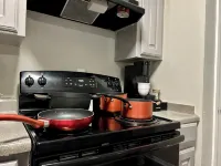 Worker friendly, cozy, great location, quiet, full kitchen, WiFi, - balcony