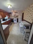Charming 3-bedroom ranch style in a quiet school zone, with WiFi - 2성급