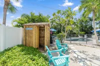 BEST LOCATION! NORTH END OF ANNA MARIA, FL , STEPS TO BEACH & DINING , UNIT B - 무료 와이파이