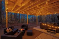 Luxurious Forest Getaway at Historic Baughman Park New Log Cabin 2 - Alphydda