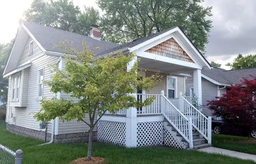 Mid-Century Modern Home in Downtown Royal Oak! - Homestays