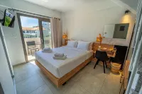 Niso Skiathos