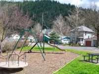 Tabor House All Season Vacation Rental LLC/Perfect for Families, Pets Welcome Hotels in Wallace