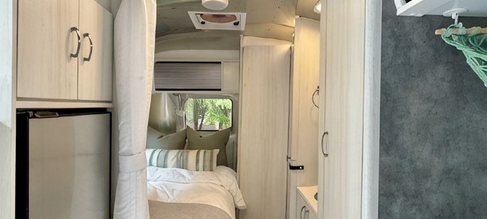 Tranquil Airstream Nature Escape Hoteles en Condado de Steuben