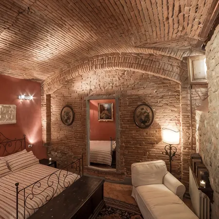 Charming & Luxury Historic Guest House in the Center of Arezzo ( Tuscany)