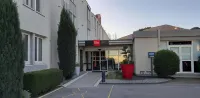 Ibis Arles - badewanne