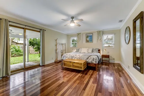 BIG Backyard w/Terrace-Dining-Games-Firepit // 6min2Beach - Holiday bungalows