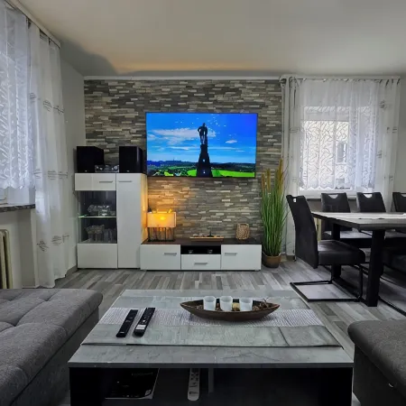 Exclusive and bright apartment in the centre 4 with box-spring beds, wifi