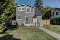Great High Point Location adj to JH Adams Inn- Newly Renovated