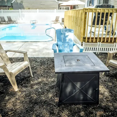 4-Bedroom in-Ground Pool 10 Minutes to Downtown Grand Rapids and Grr Airport