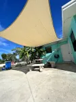 Bungalow oasis with lots of room