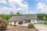 Lake Keowee waterfront Escape! - Gym