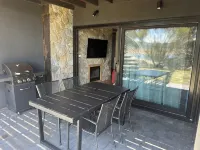 Lake Front Living New and Cosy Seperate Ground Floor Appartment - 4-Star