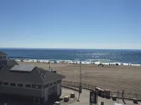 Spectacular Views From Beachfront Condo -  Privatzimmer