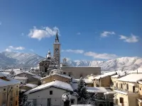 La Finestra Sulmò, panoramic apartment in Sulmona overlooking the historic center