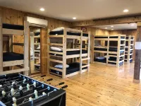 Large Groups - sleeps up to 24 -group ski rentals & lift tickets available