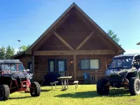 Cabin- no cleaning fees: Cranberry Fest, waterparks, trail riding for utv/atv Hotels in Warrens