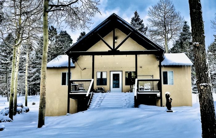 Secluded Mountain Chalet in Angel Fire Country Club